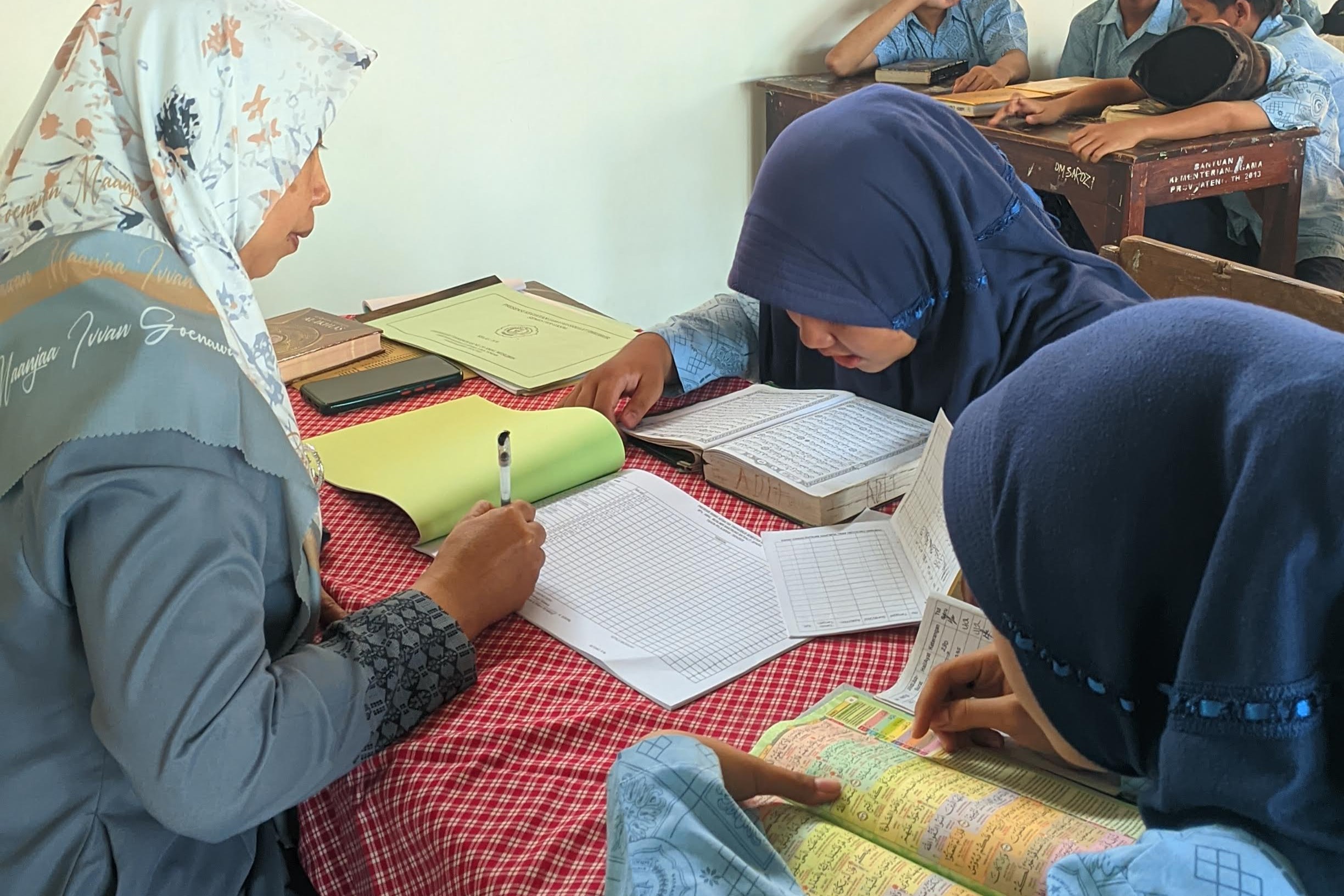 membaca al qur'an mts amal muslimin membaca al qur'an mts amal muslimin
